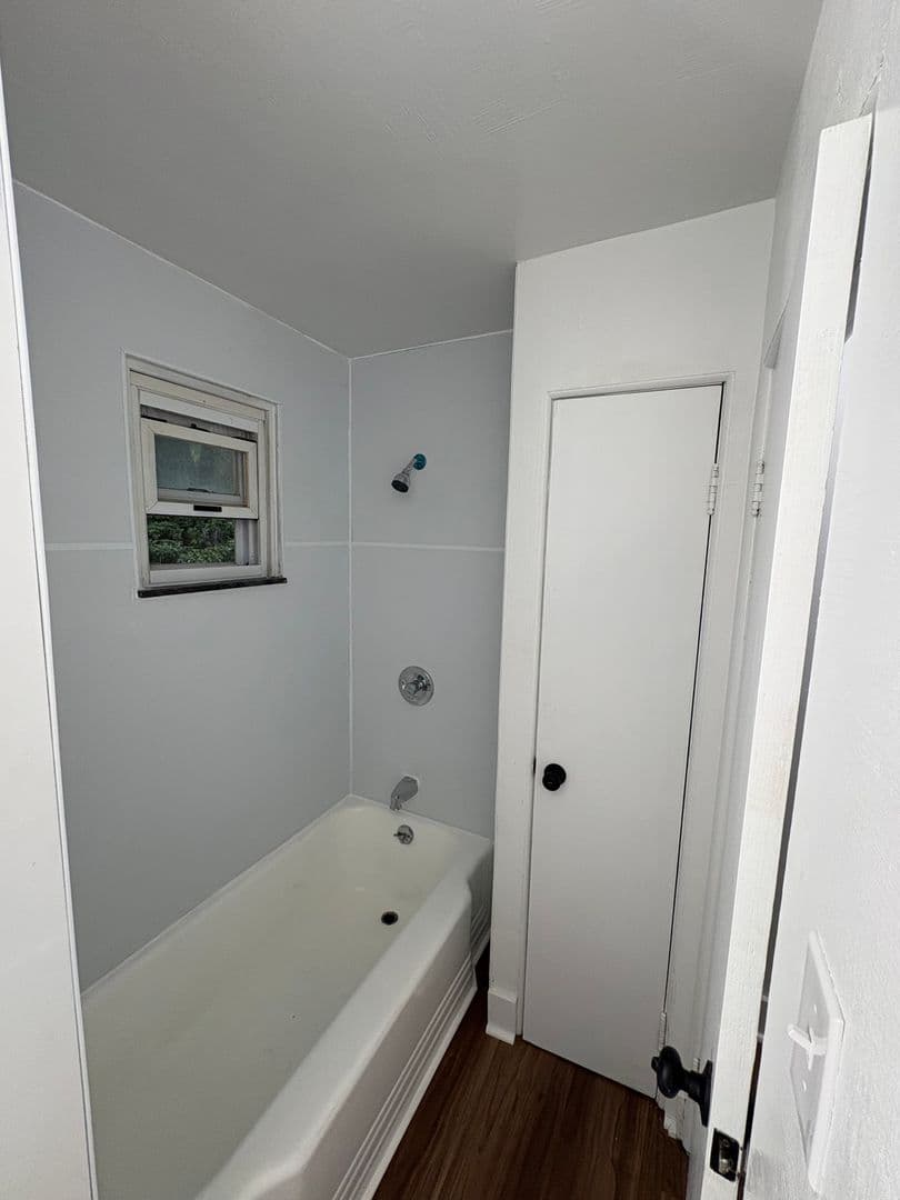 Clairton House: 1304 Decker St