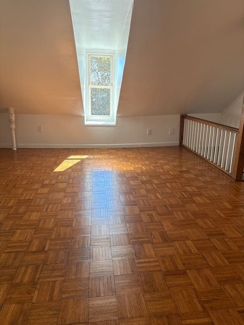 York House: 624 E Philadelphia Street