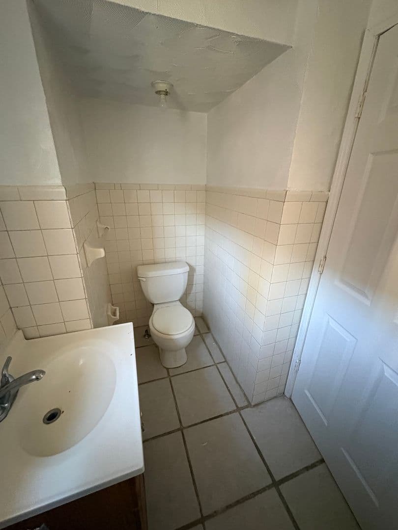 South Williamsport House: 362 Fisher St Unit 1F