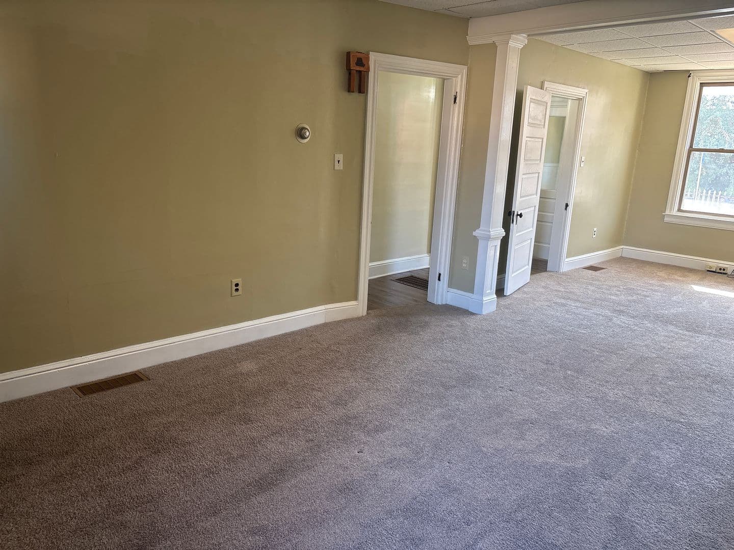 York House: 1117 W King St