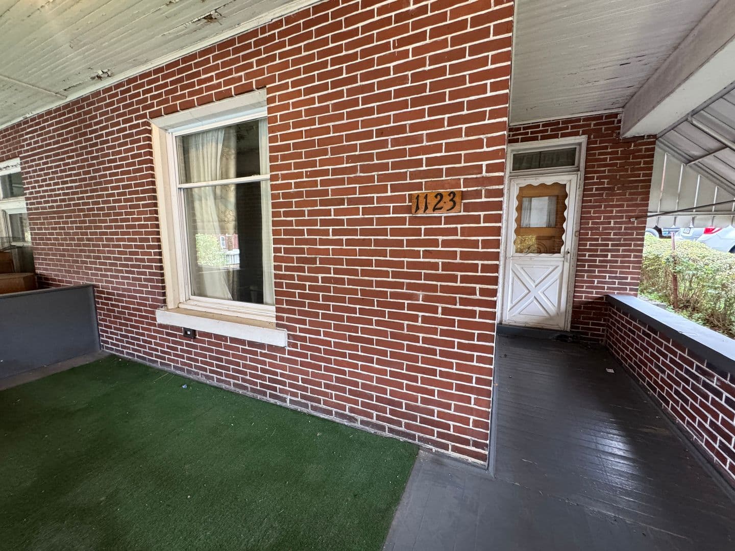Pittsburgh House: 1123 Lowery St