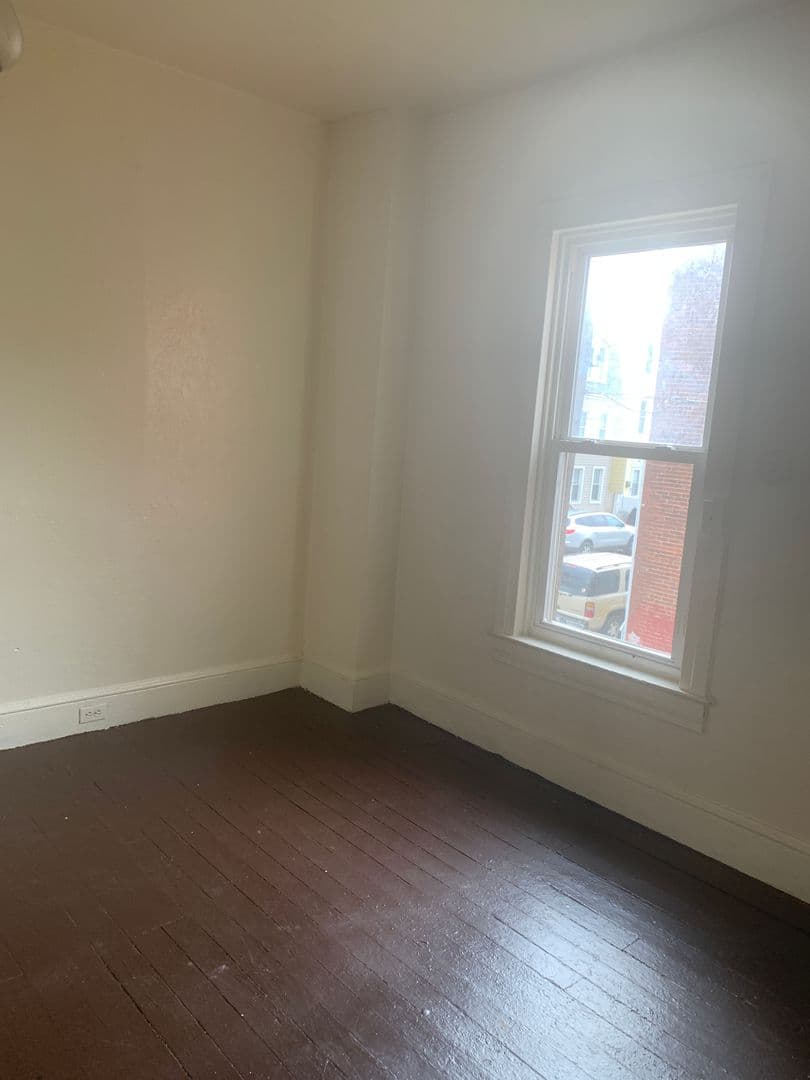 York House: 124 N West St Unit #2