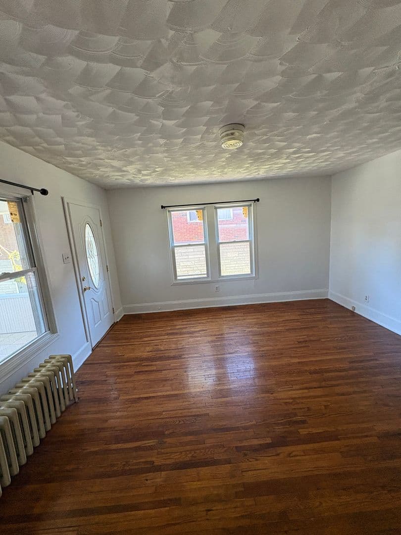 South Williamsport House: 362 Fisher St Unit 1F