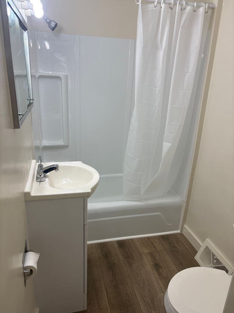 York House: 455 Prospect Street 1st Floor