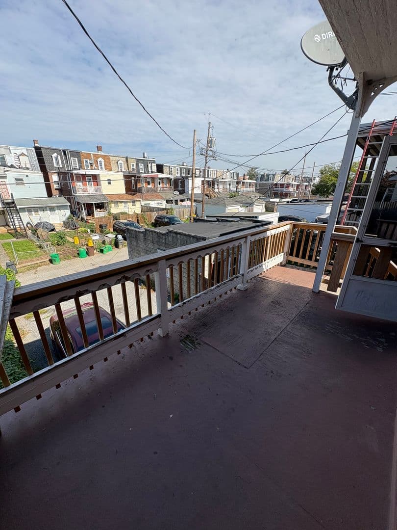 York House: 609 Wallace St Apt 2