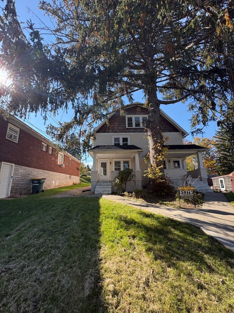 South Williamsport House: 362 Fisher St Unit 3R