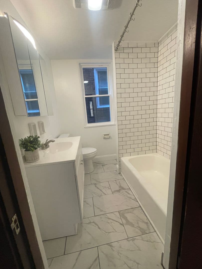 Pittsburgh House: 80 Estella Ave UNIT 1
