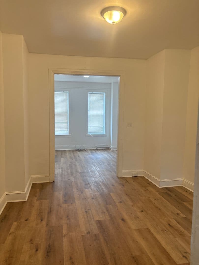 York House: 346 E King St