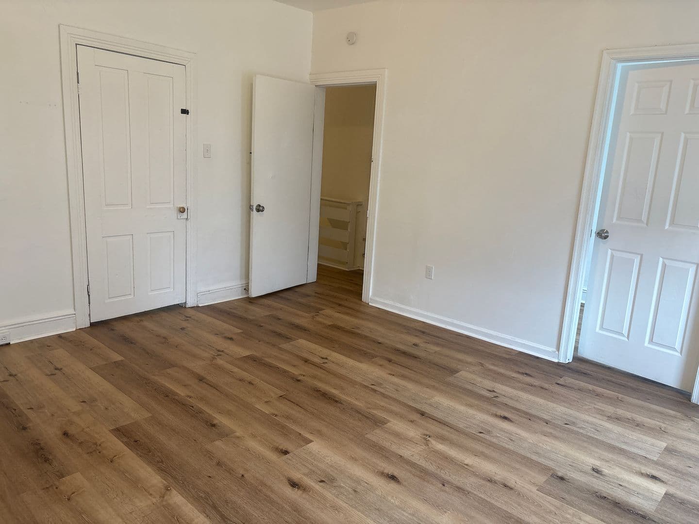 York House: 346 E King St