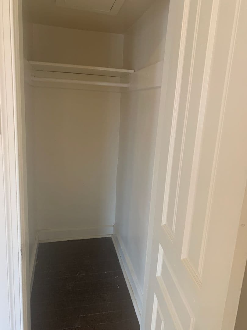 York House: 734 W King St 2nd Fl