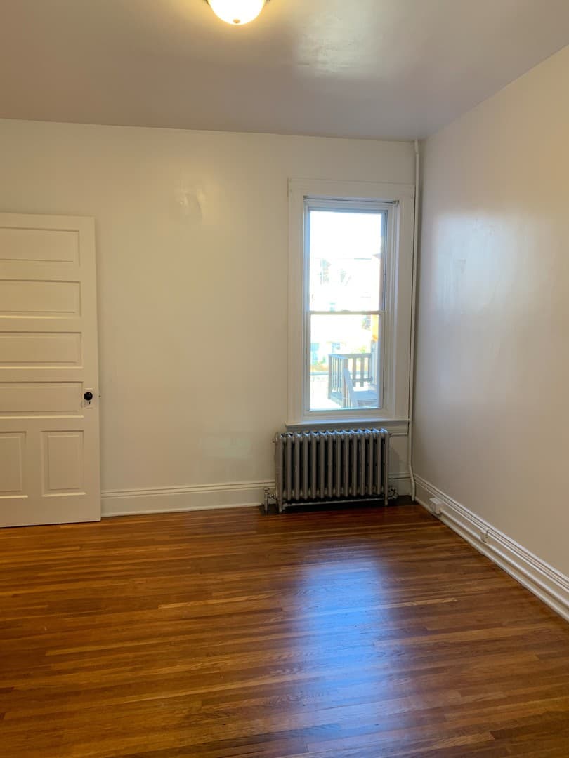 York House: 609 Wallace St Apt 2
