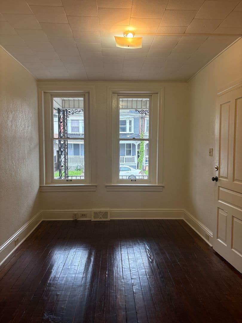York House: 455 Prospect Street 1st Floor