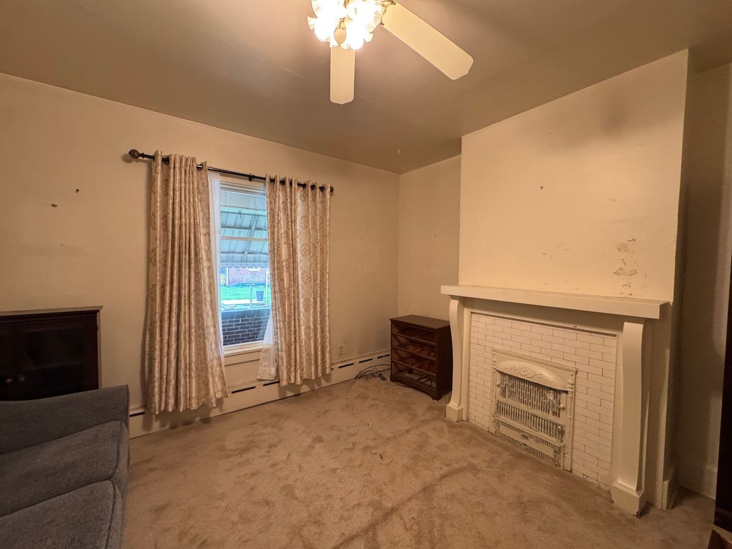 Pittsburgh House: 1123 Lowery St