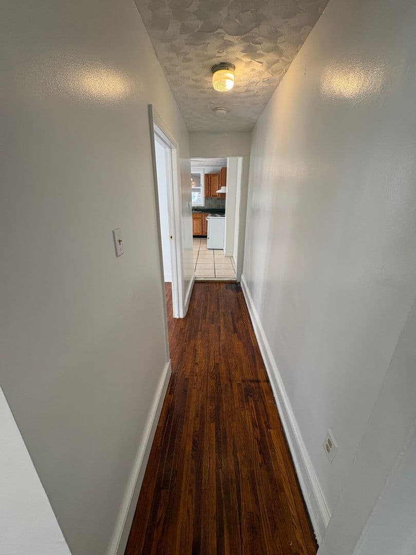 South Williamsport House: 362 Fisher St Unit 1F