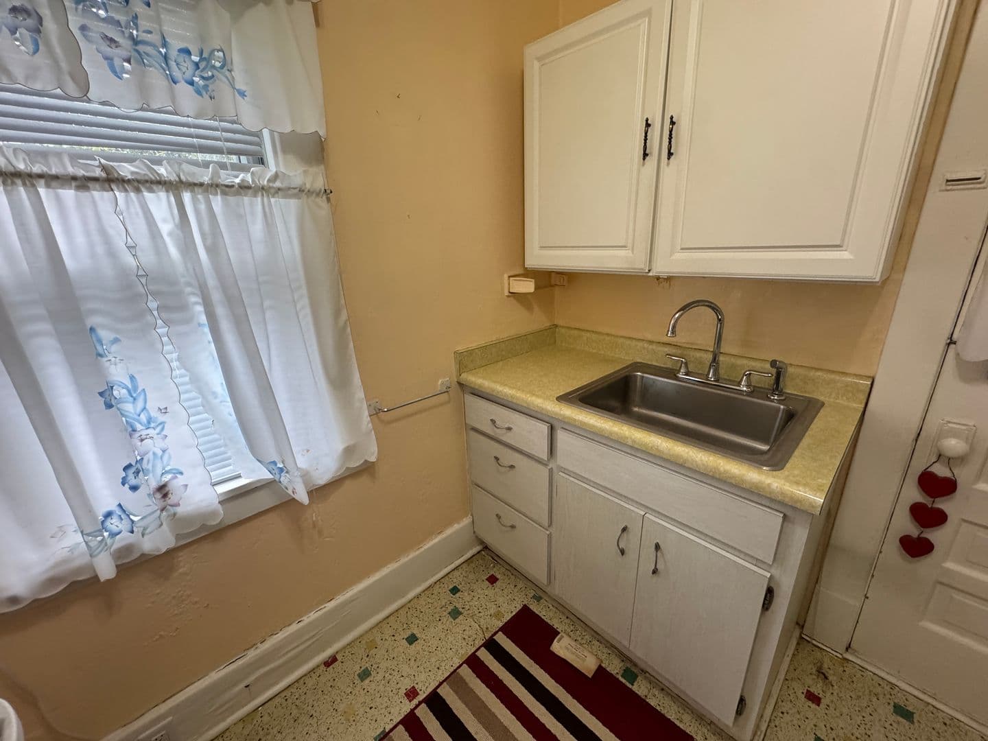 Pittsburgh House: 1123 Lowery St