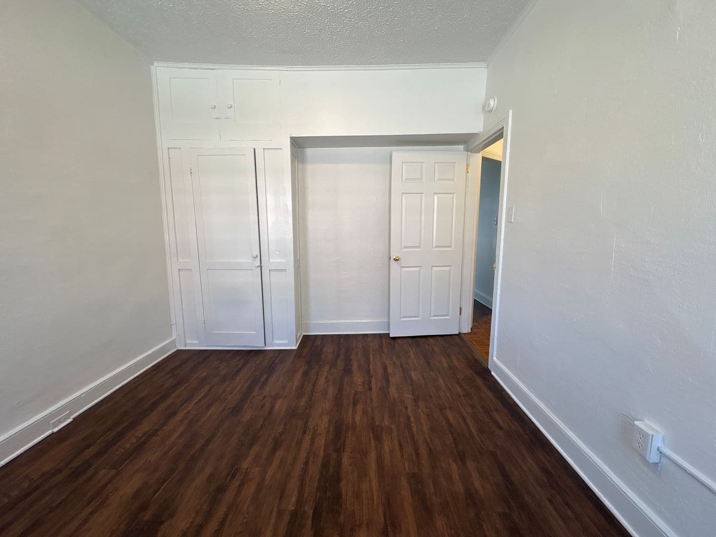 York House: 624 E Philadelphia Street