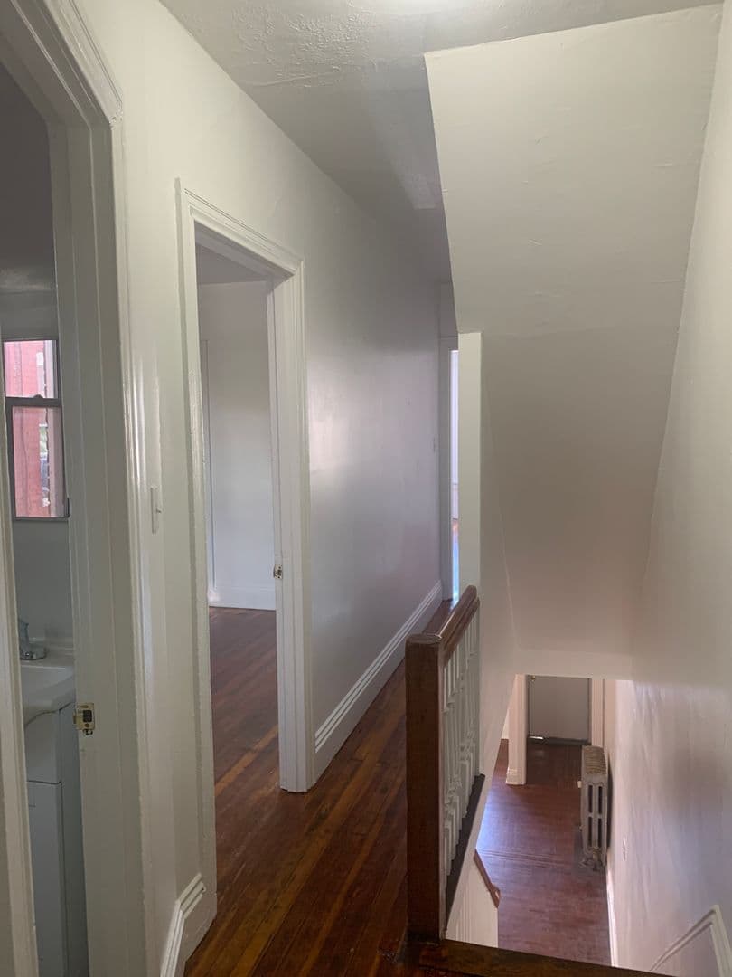 York House: 618 W Princess St,