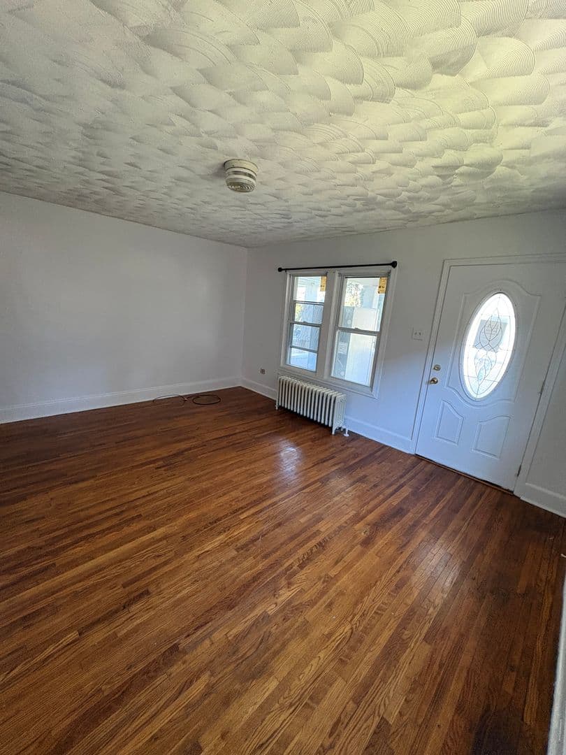 South Williamsport House: 362 Fisher St Unit 1F