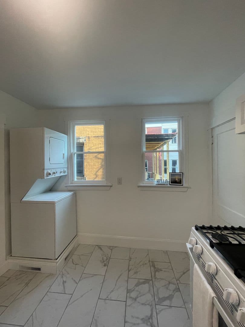 Pittsburgh House: 80 Estella Ave UNIT 1