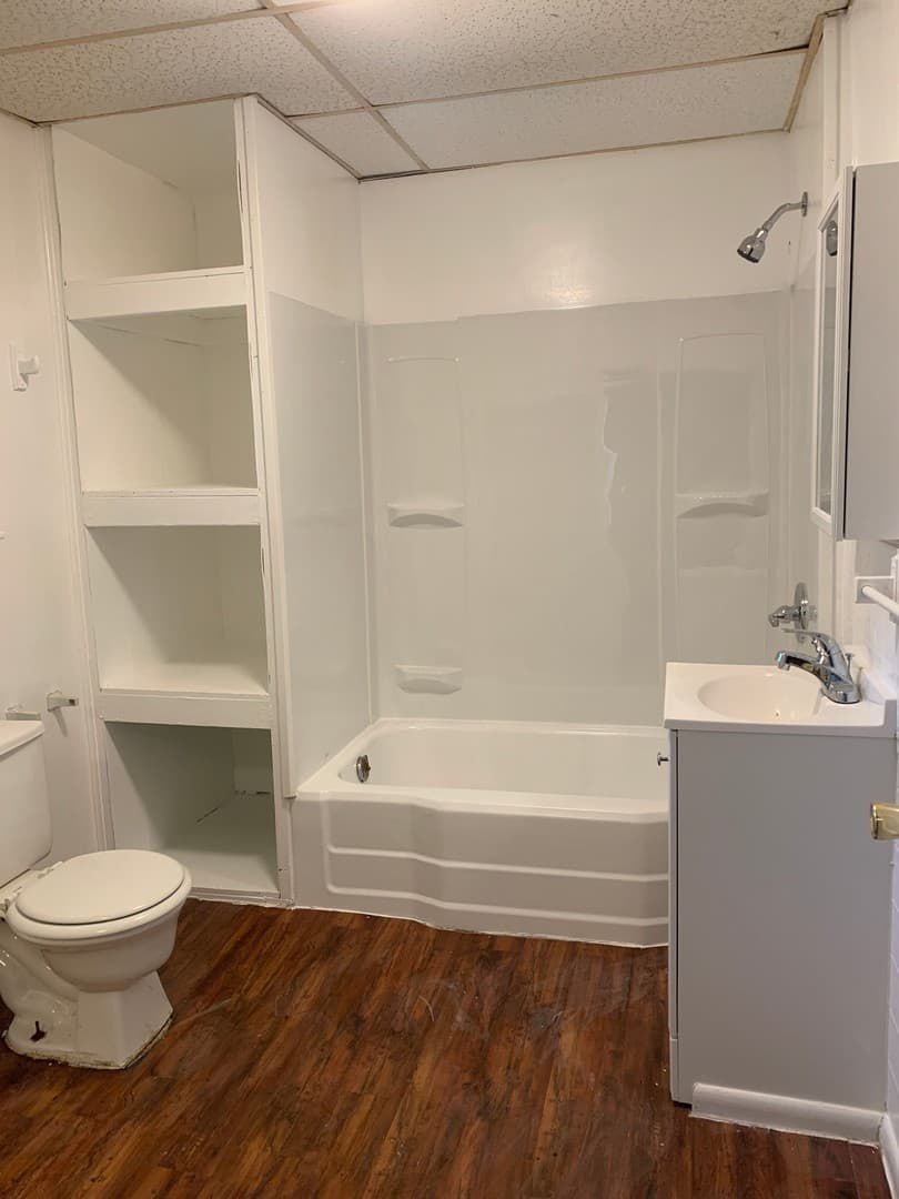 East Prospect House: 12 N Main St Apt A