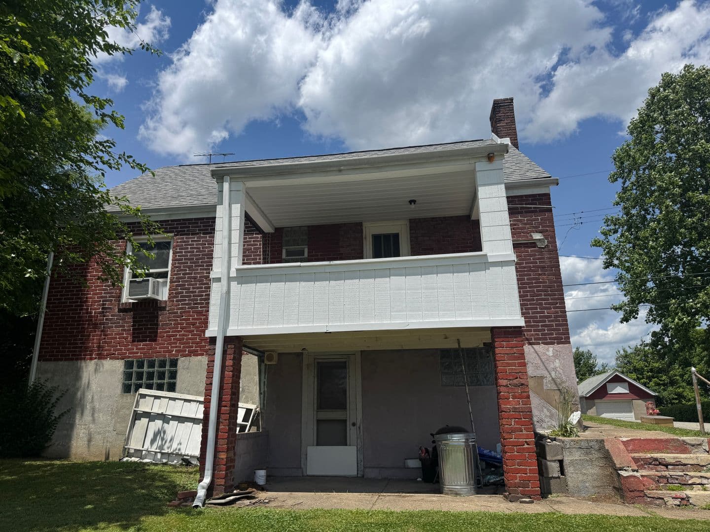 Duquesne House: 701 Mehaffey St