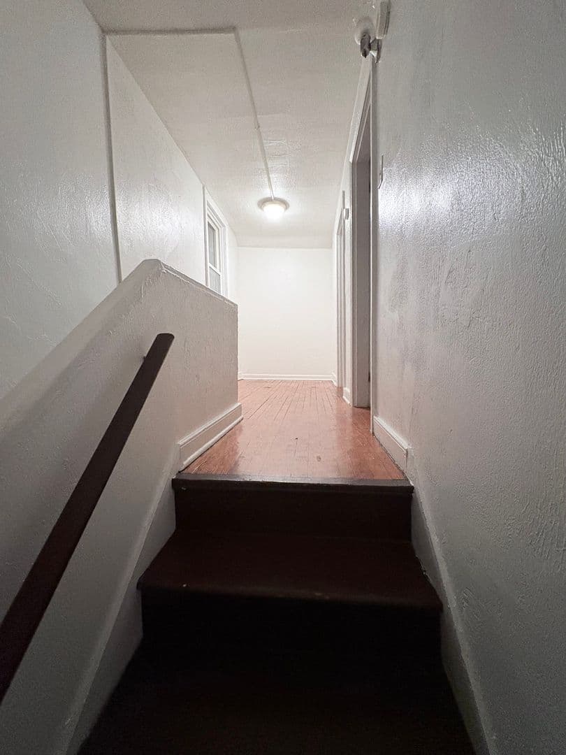 York House: 142 E College Ave Apt 2,