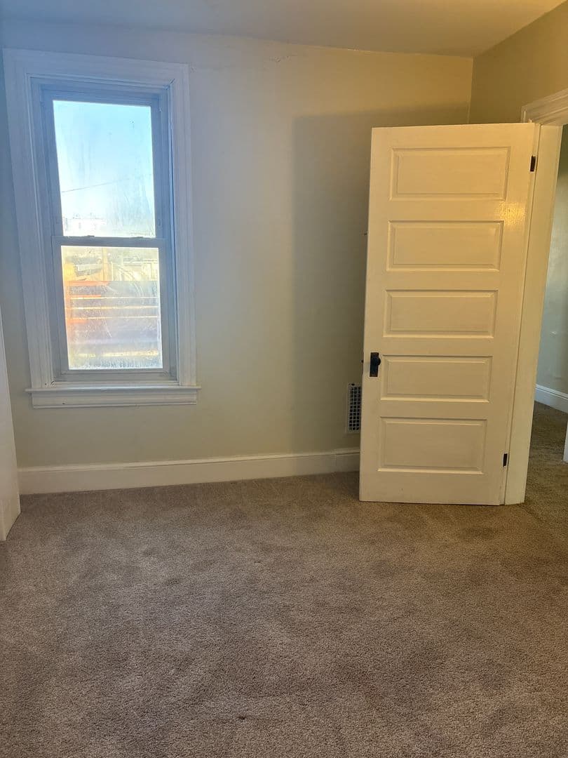 York House: 1117 W King St