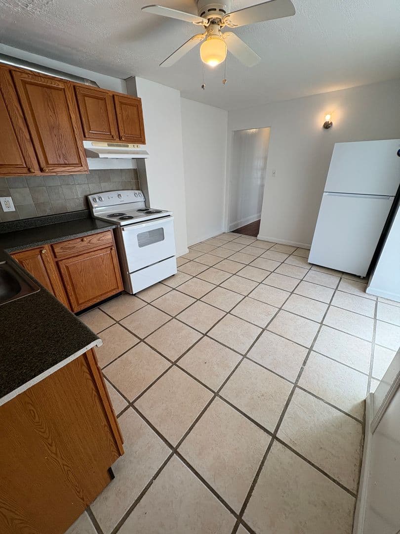 South Williamsport House: 362 Fisher St Unit 1F