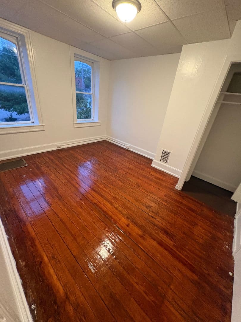 York House: 260 E King St Apt 2,