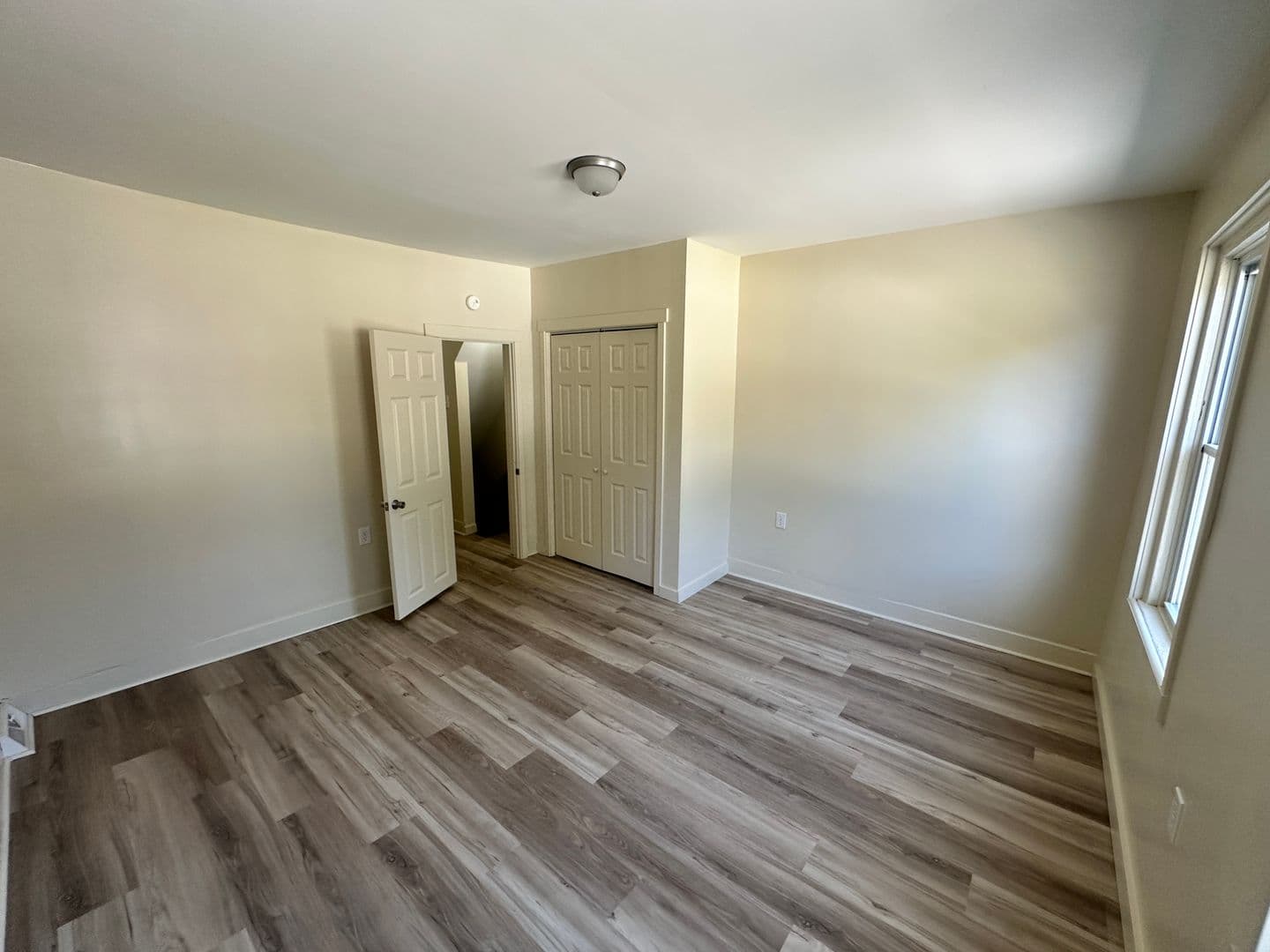 York House: 350 W Gas Avenue