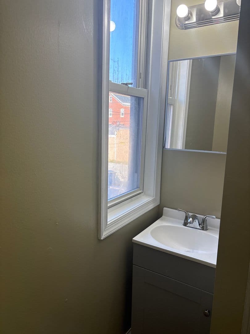 York House: 1117 W King St