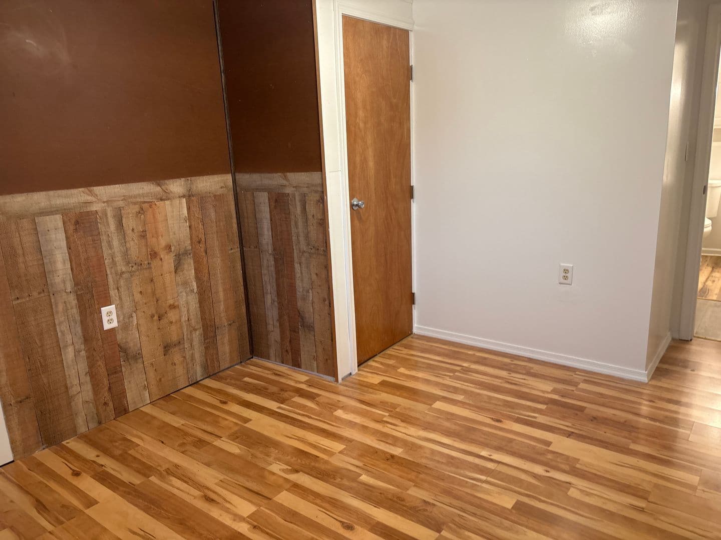 Enola House: 1609 High St