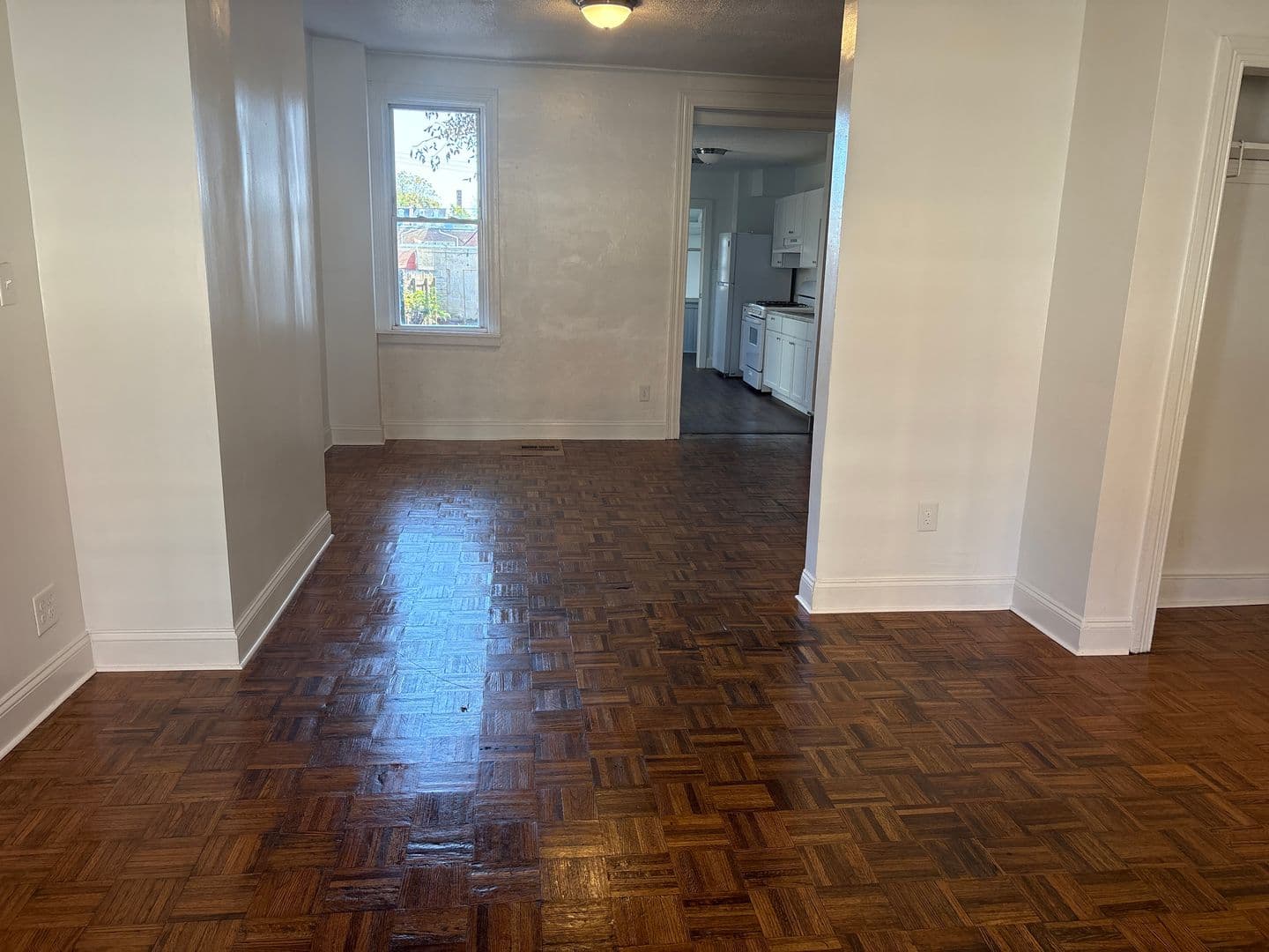 York House: 624 E Philadelphia Street