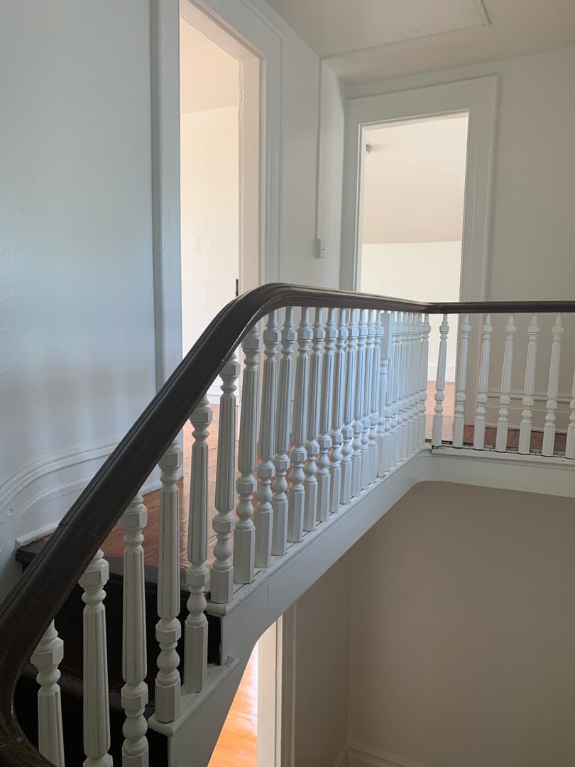 York House: 233 E Philadelphia St Apt 2,