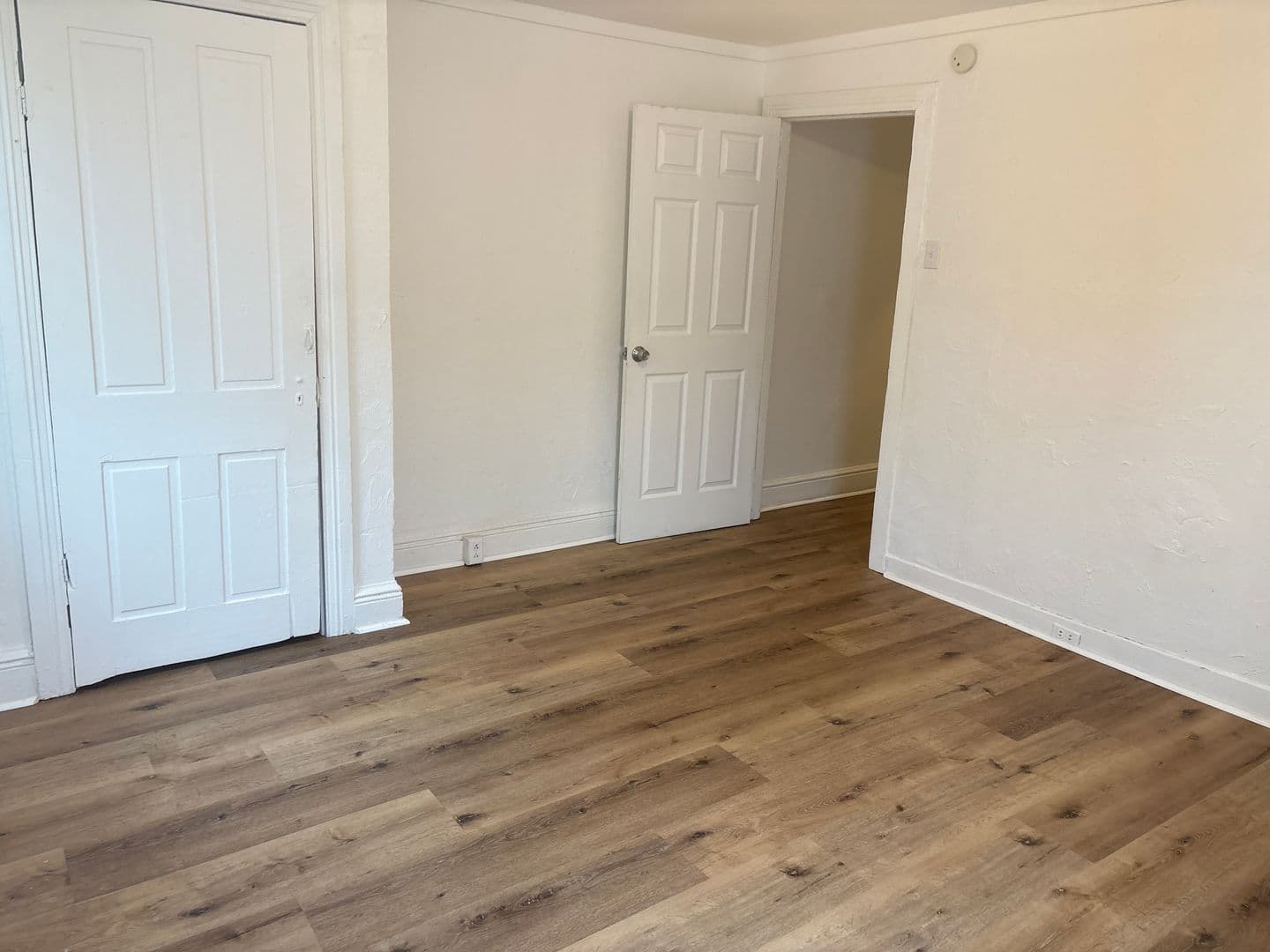 York House: 346 E King St