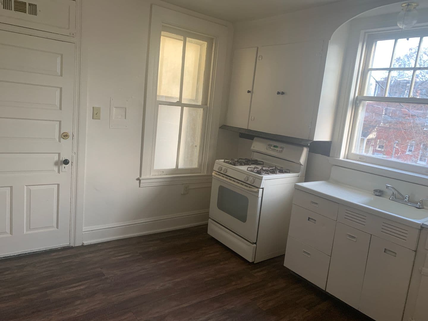 York House: 734 W King St 2nd Fl