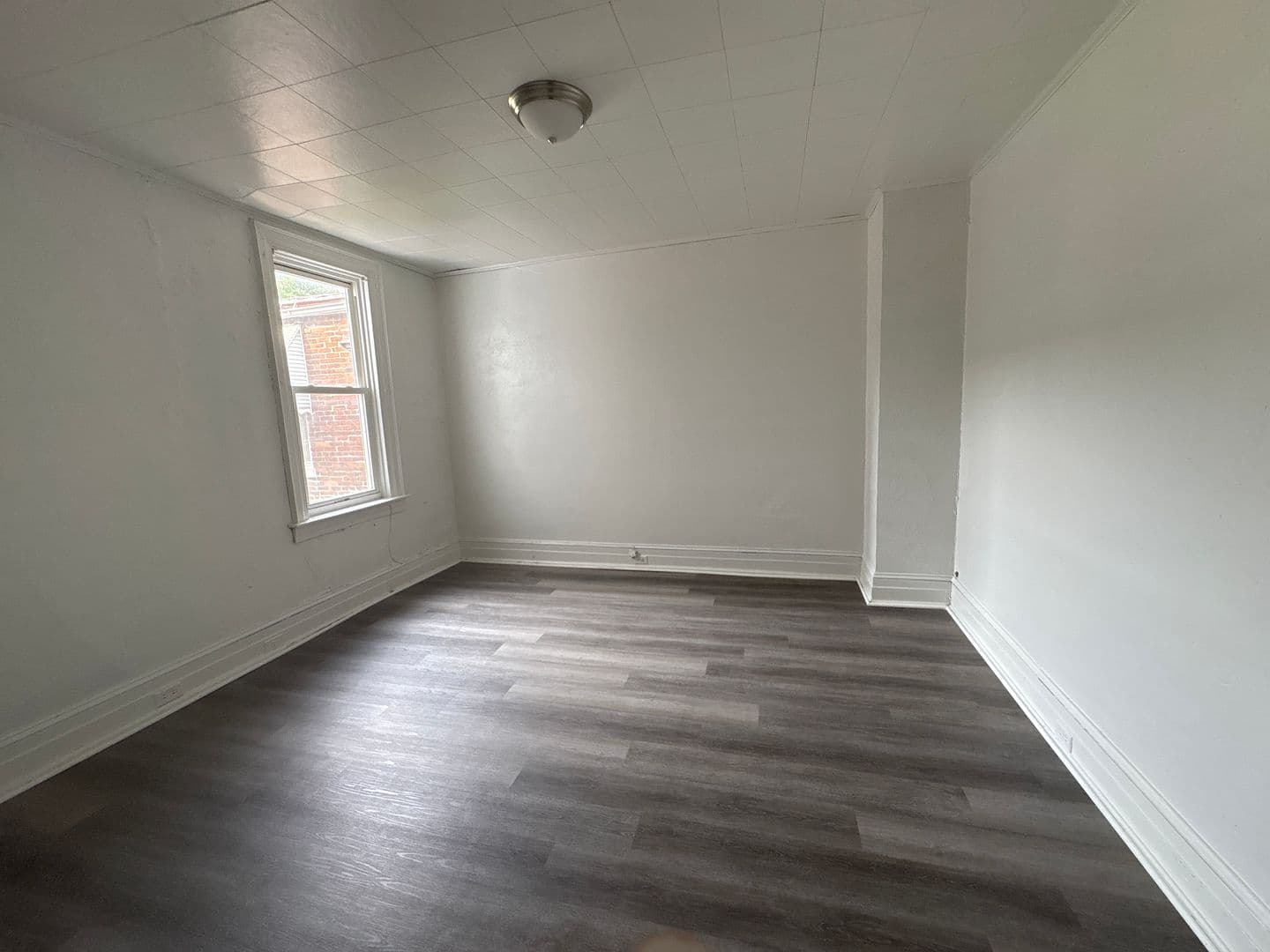 York House: 232 E Cottage Place Apt 2,