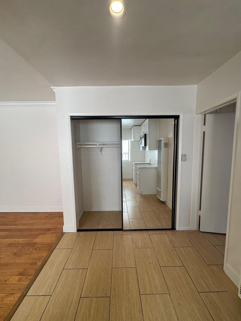 Los Angeles Apartment: 6701 Fountain Ave.