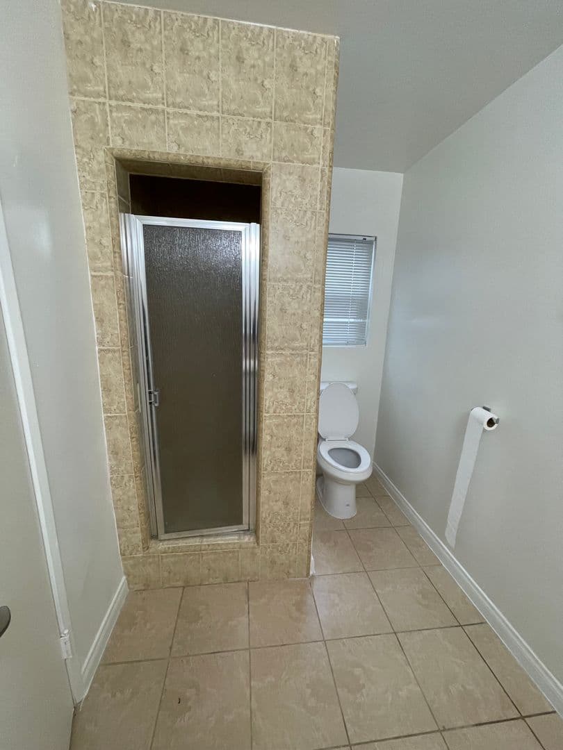 West Hollywood Apartment: 1050 N. Ogden Dr.