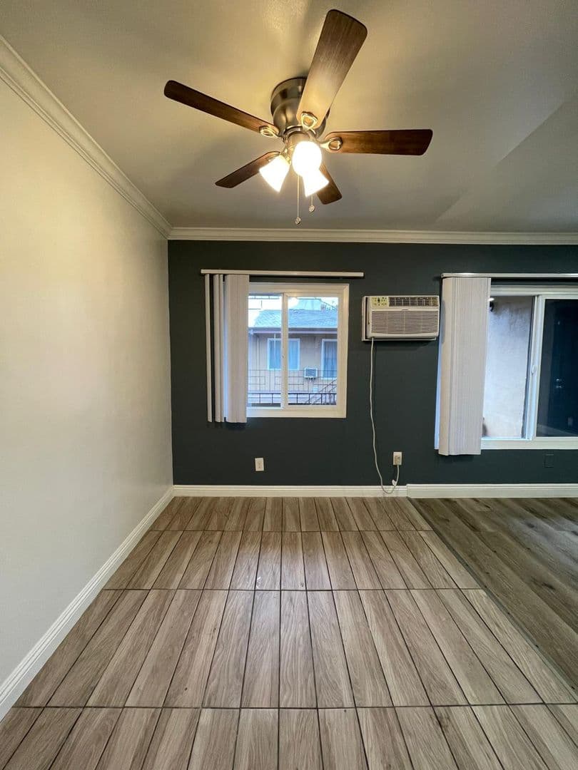 Los Angeles Apartment: 845 N. Harvard Blvd.