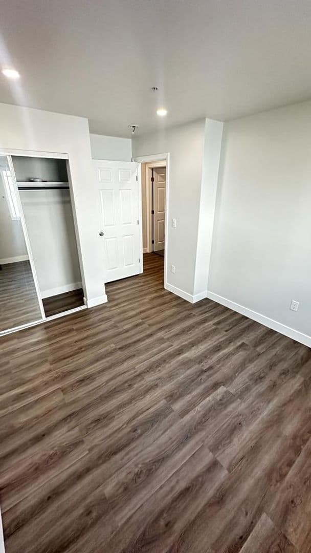 Panorama City Apartment: 8616 Willis Ave.