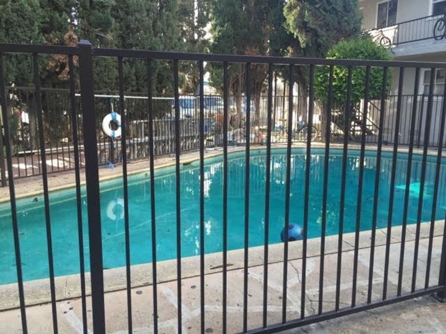 North Hollywood Apartment: 11416 Miranda St.