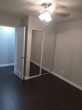 Los Angeles Apartment: 5836 Harold Way