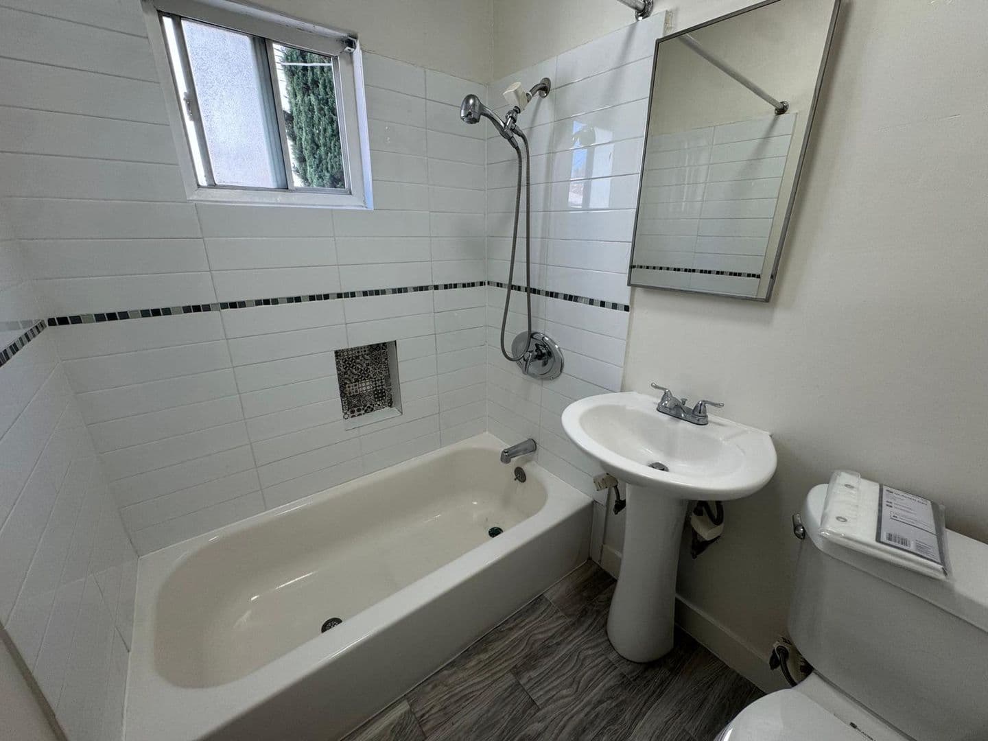Los Angeles Apartment: 542 N. Alexandria