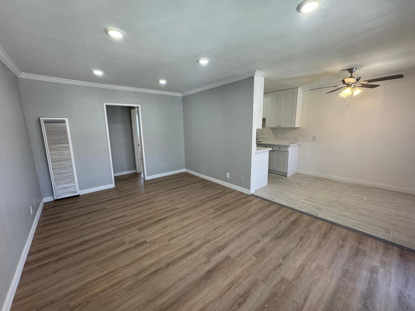 Compton Apartment: 1501 Kay St