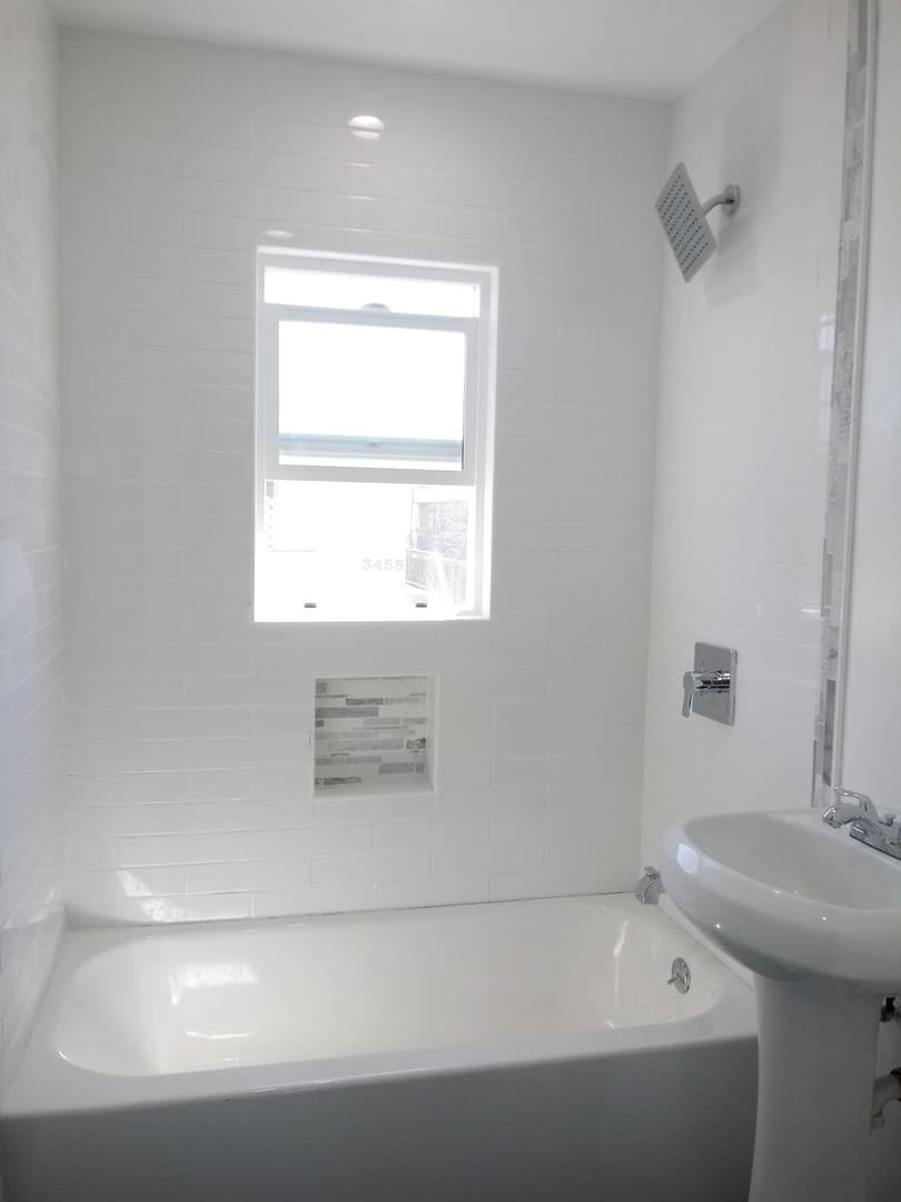 Los Angeles Apartment: 3451 Florence Ave.