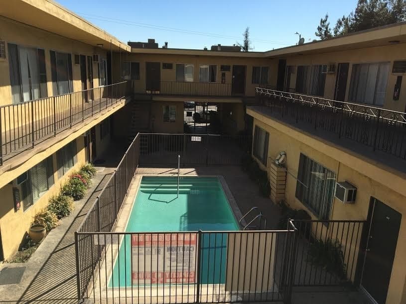 Los Angeles Apartment: 6701 Fountain Ave.