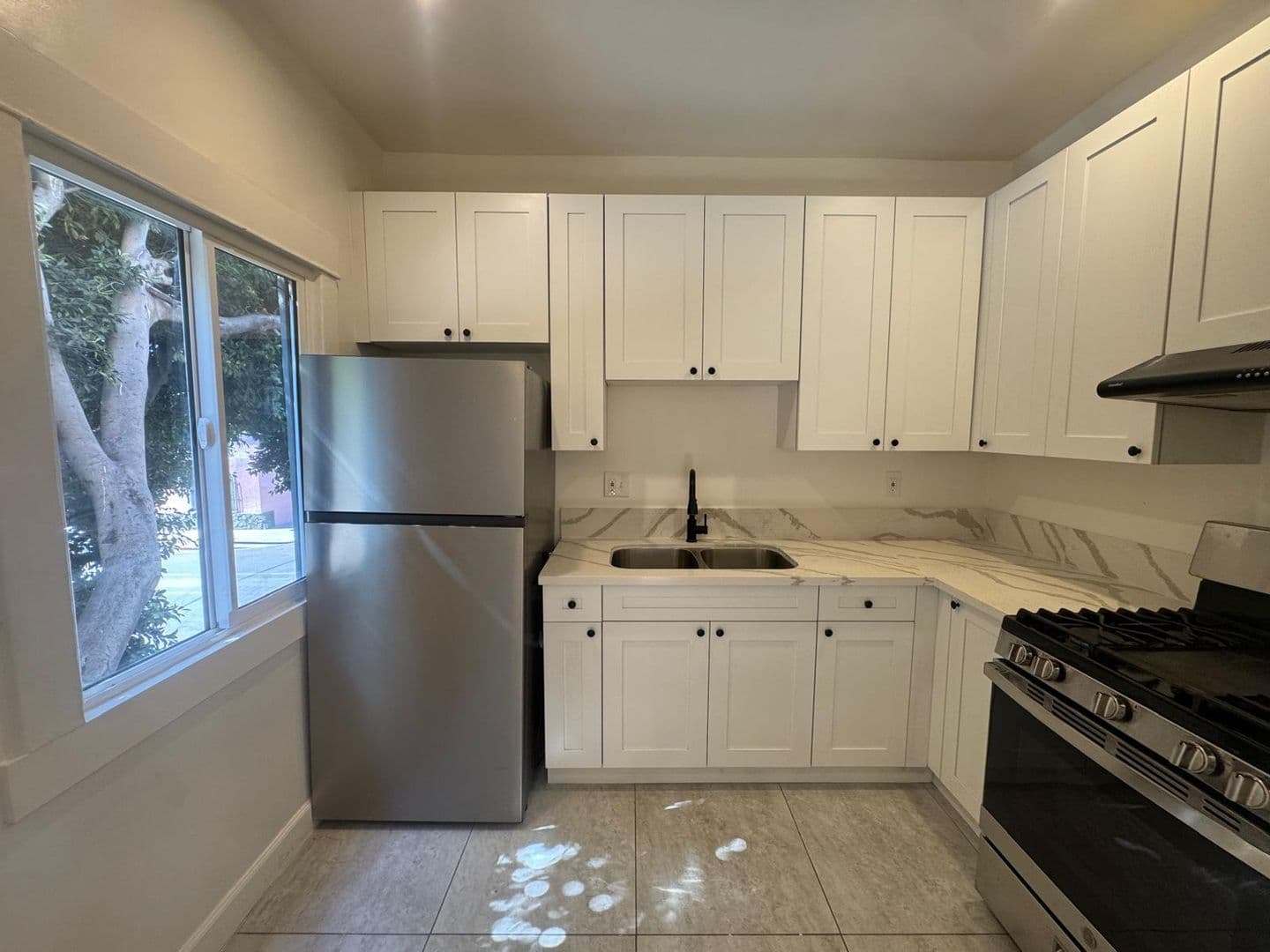 Los Angeles Apartment: 1360 S. Burlington Ave.
