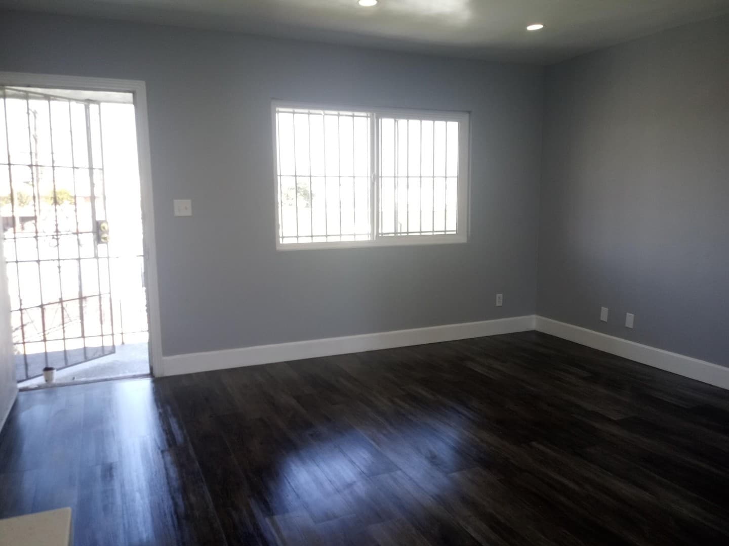 Los Angeles Apartment: 3451 Florence Ave.