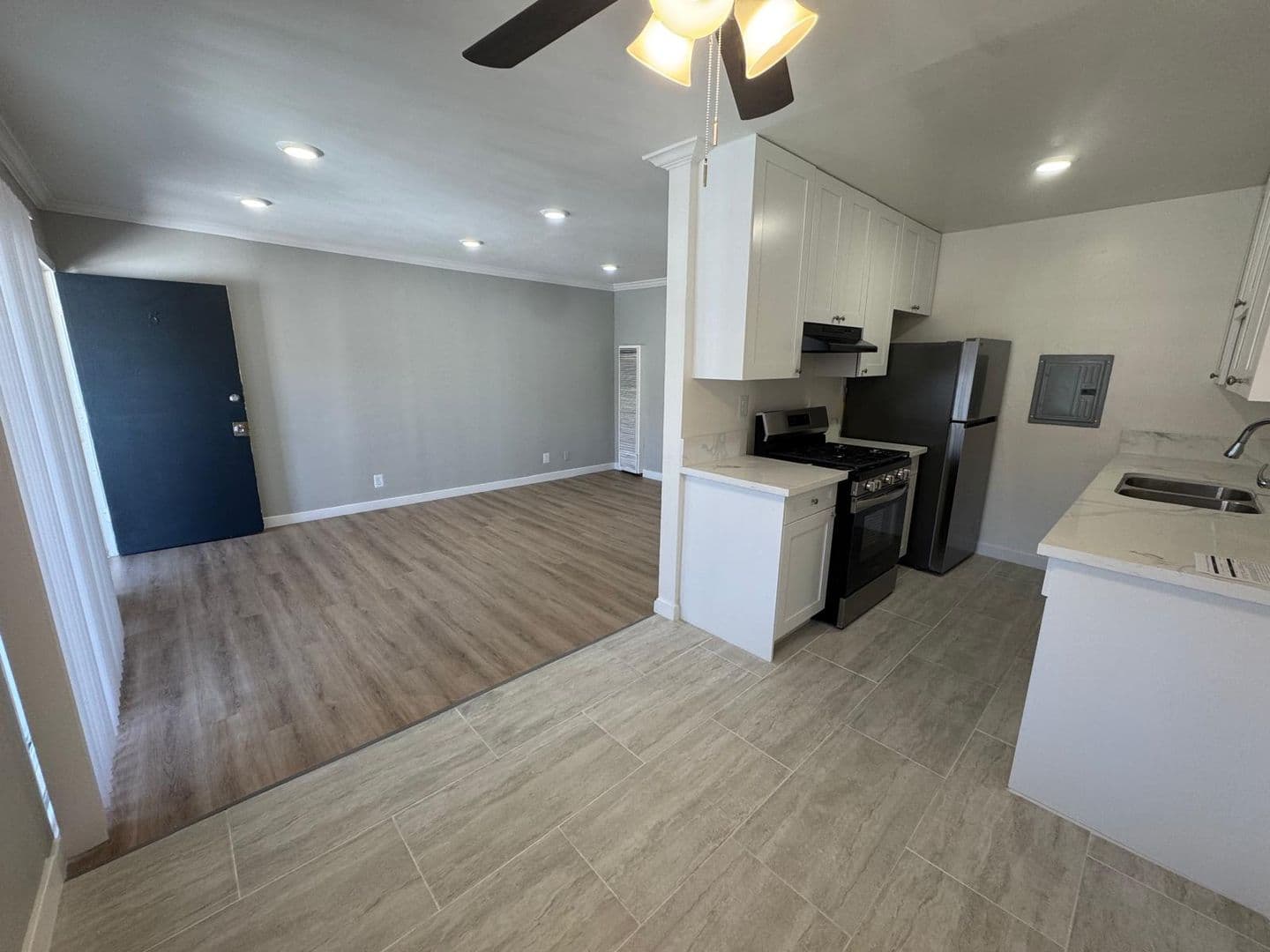 Compton Apartment: 1501 Kay St